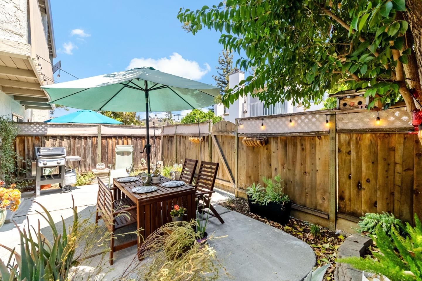 6585 Cooperage Court