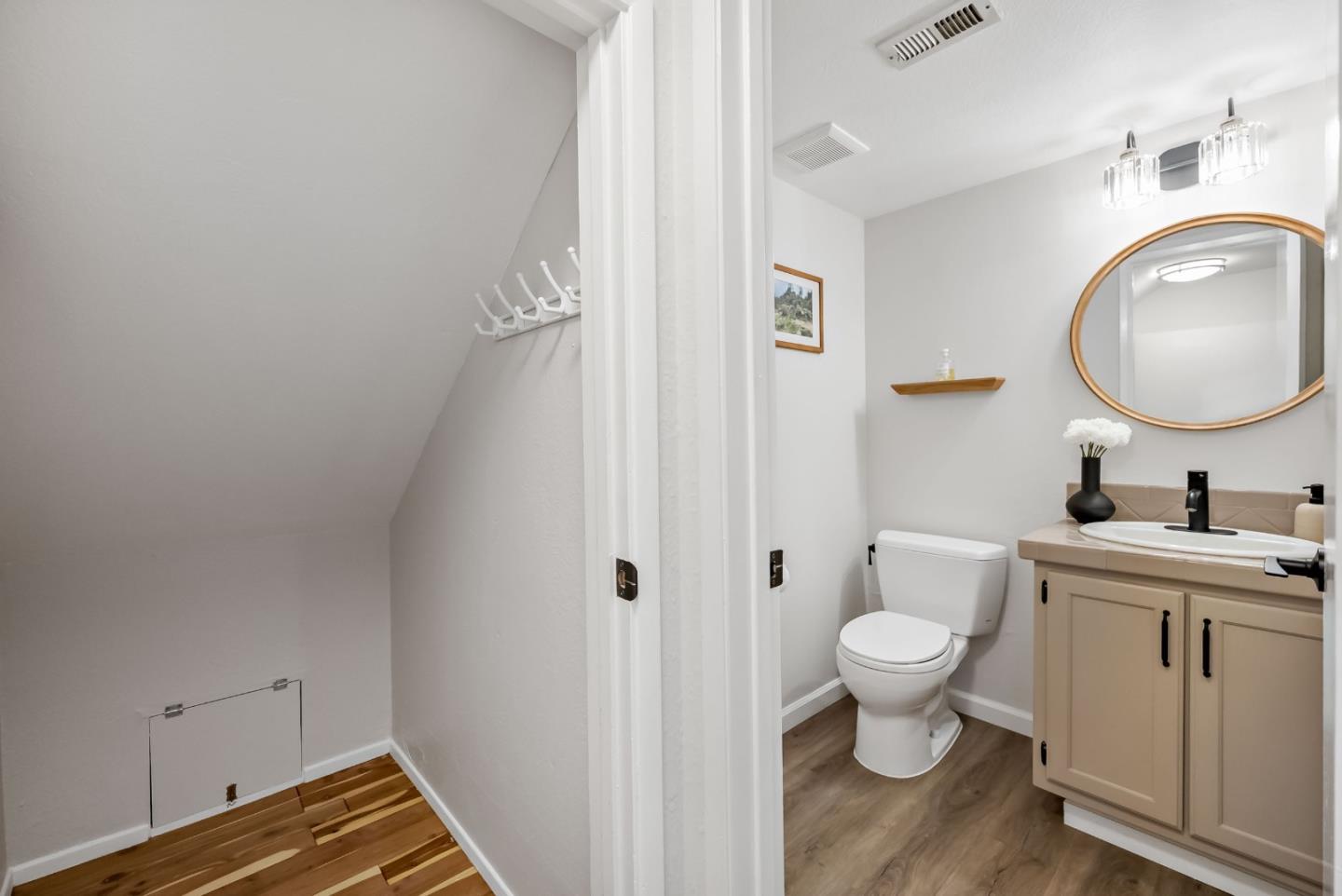 6585 Cooperage Court