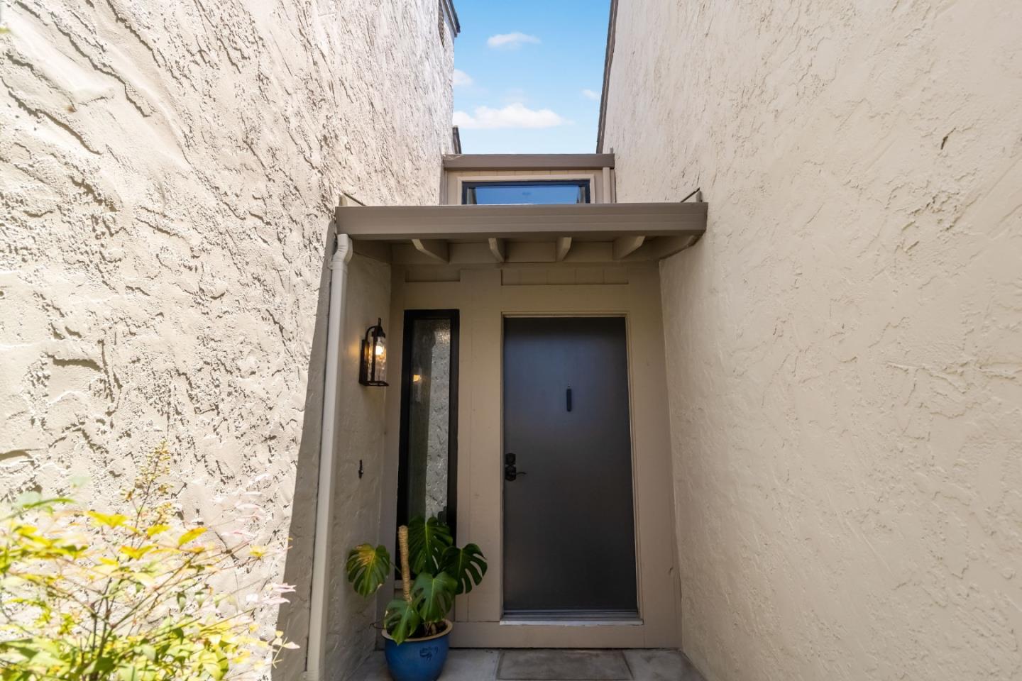 6585 Cooperage Court