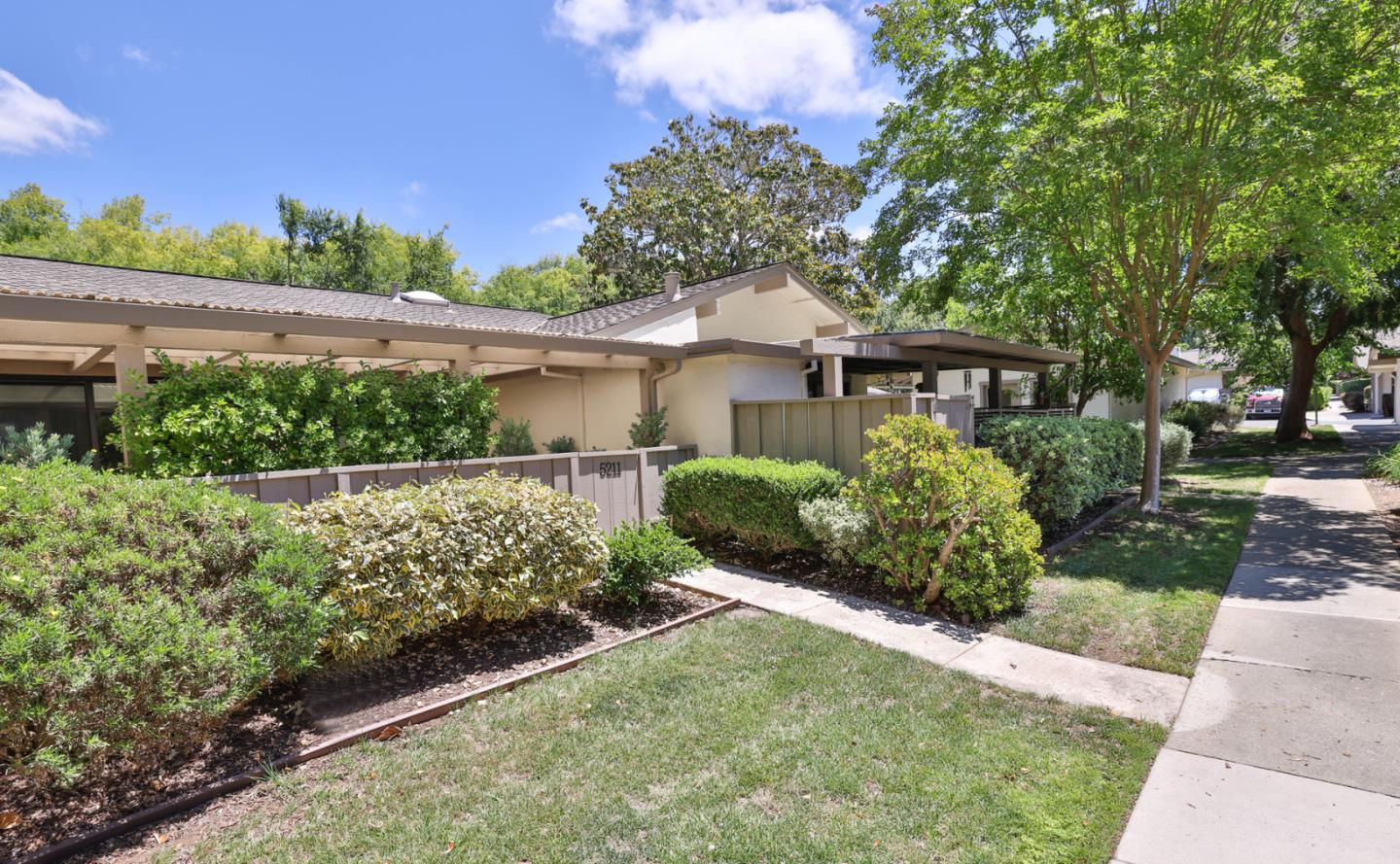 5211 Cribari Lane