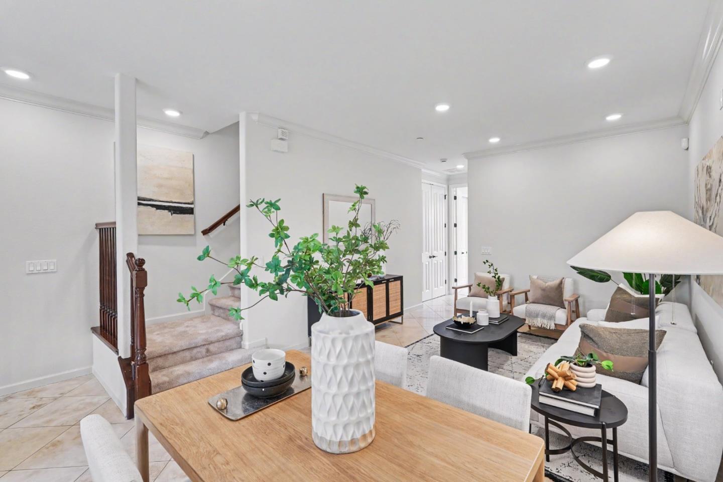 1357 Merry LOOP