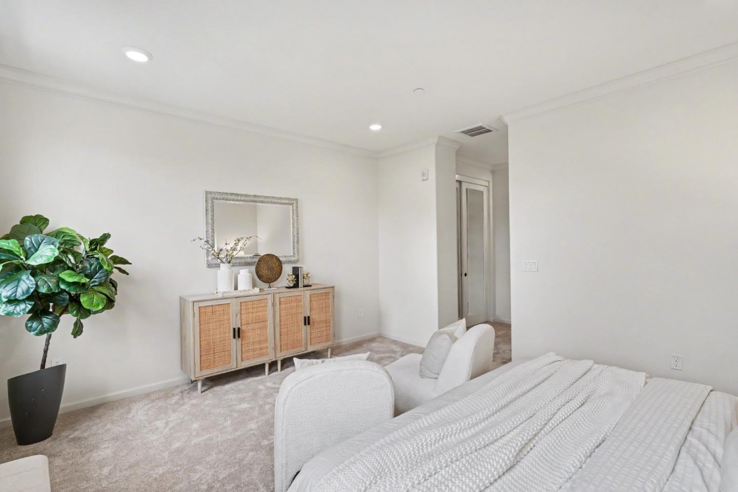 1357 Merry LOOP