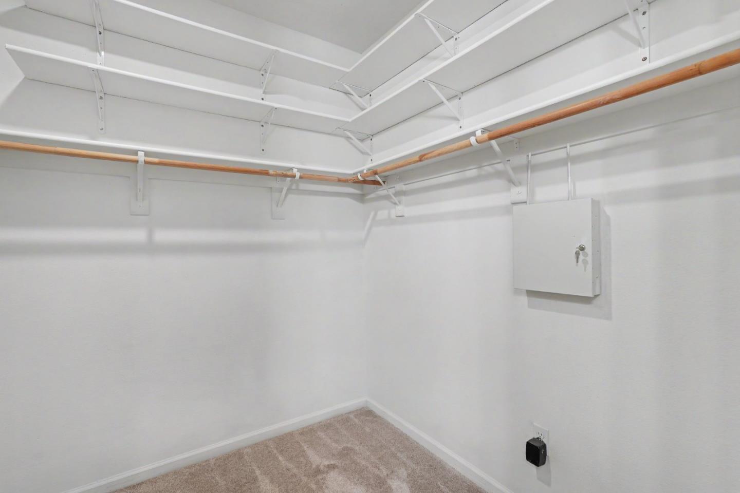 1357 Merry LOOP
