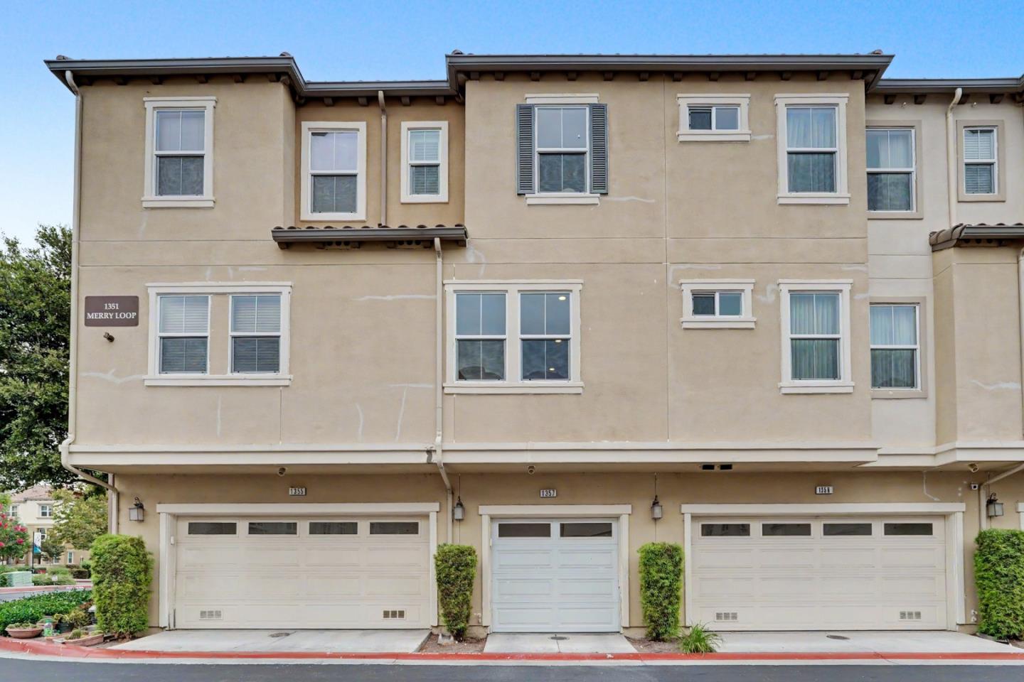 1357 Merry LOOP