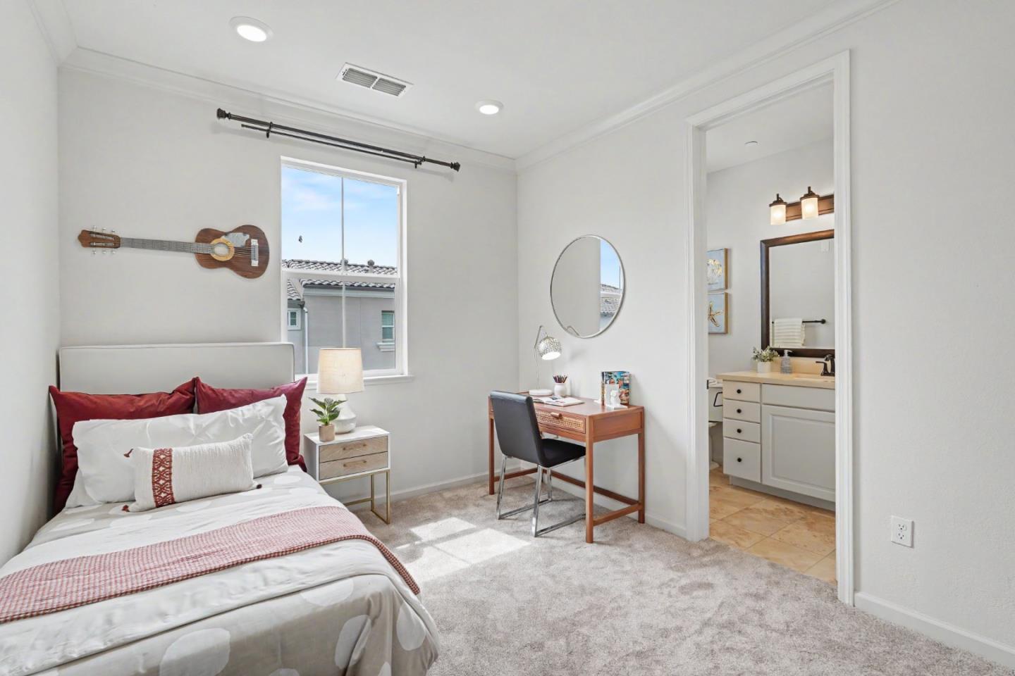 1357 Merry LOOP