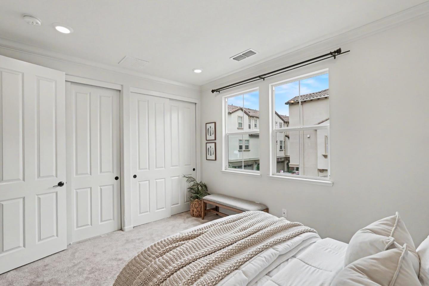 1357 Merry LOOP