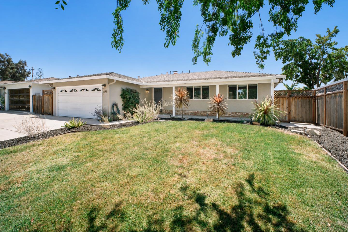 1671 Elwood Drive