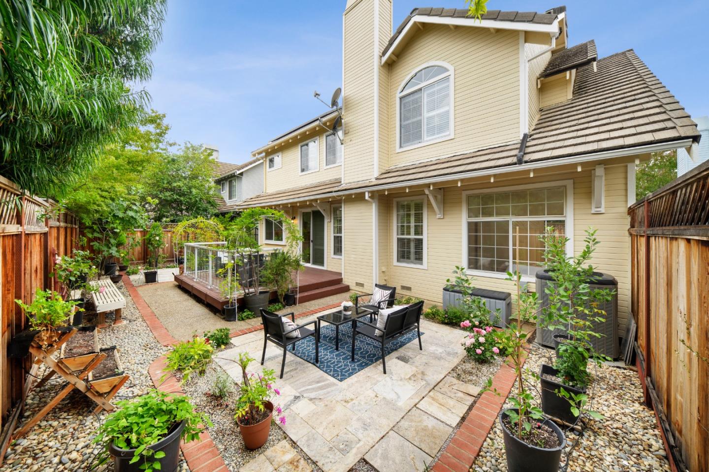 682 Briar Ranch LN