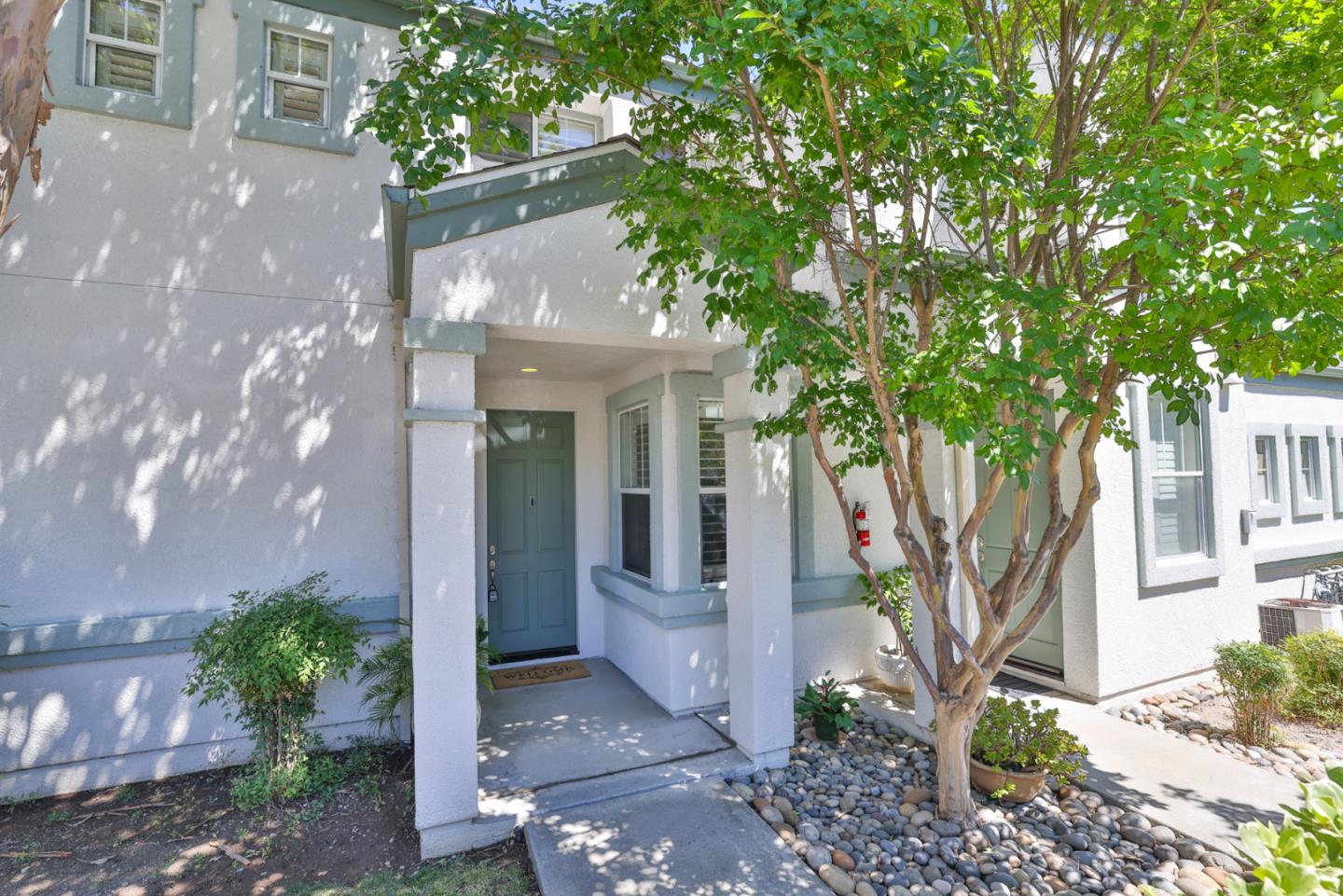 840 Monarch CIR