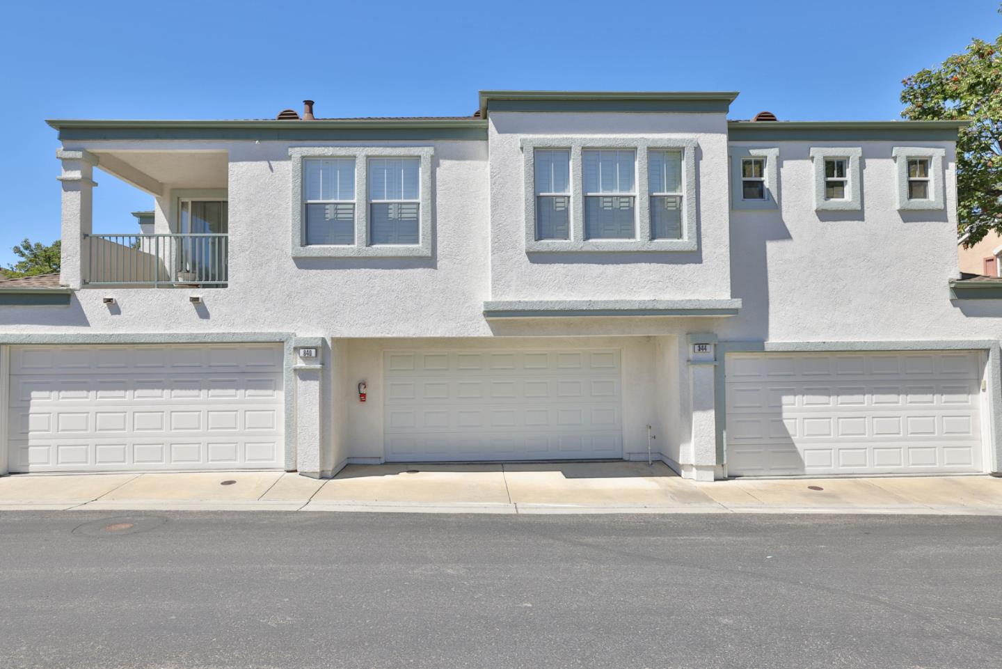 840 Monarch CIR