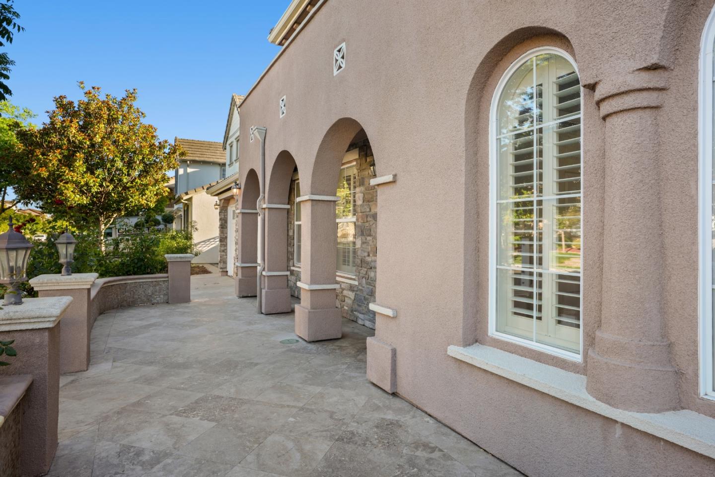 1553 Quiet Pond LN