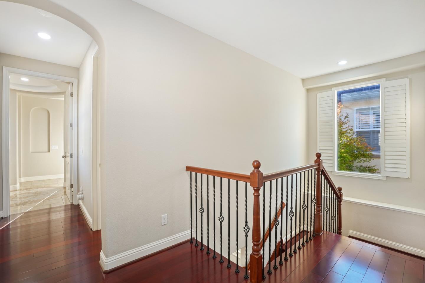 1553 Quiet Pond LN