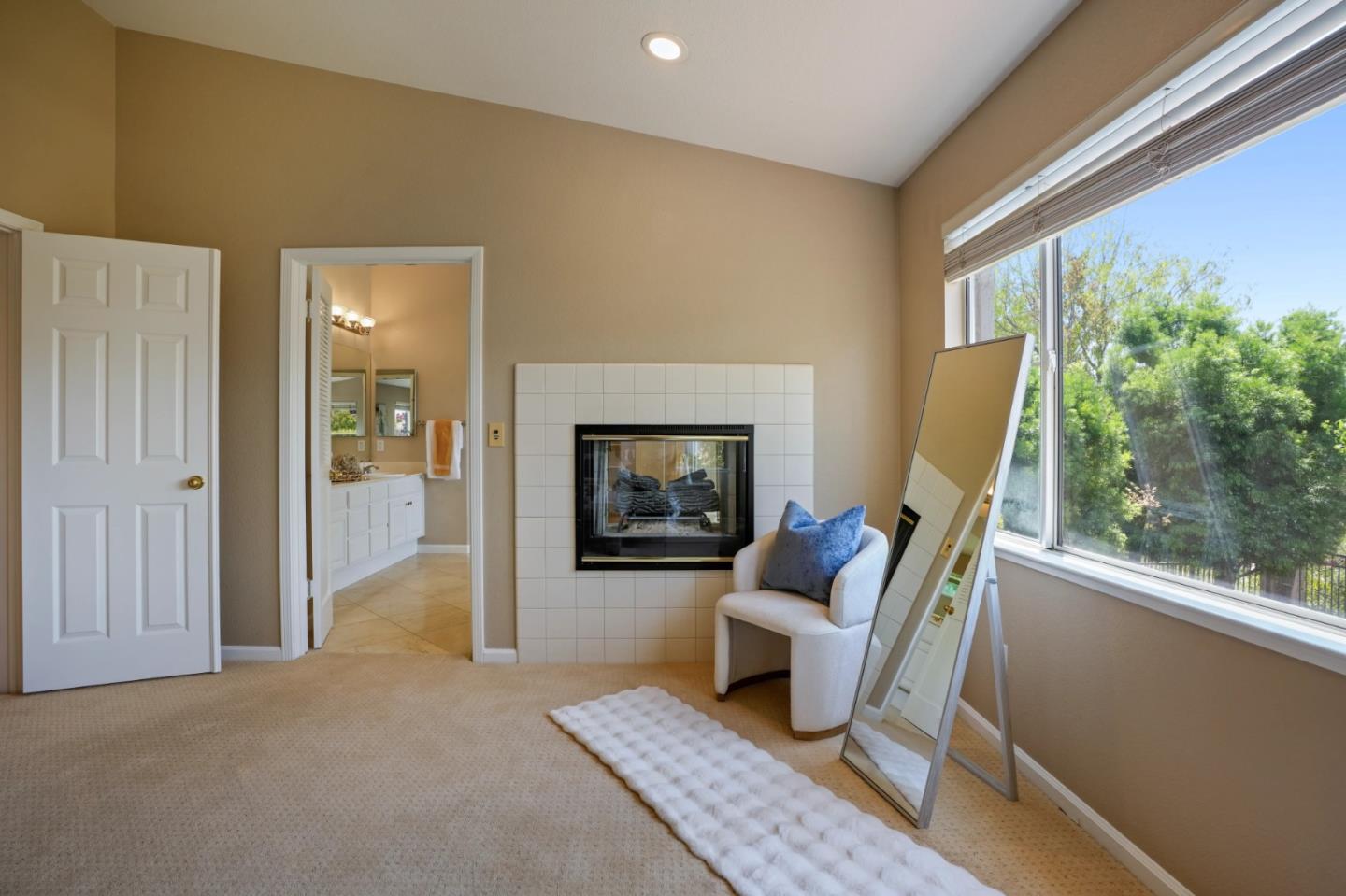 5247 Ligurian CT