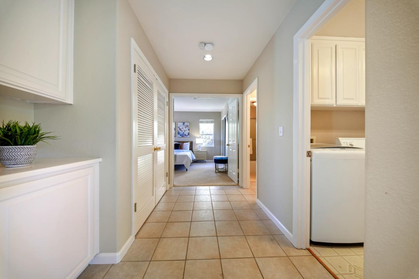 5247 Ligurian CT