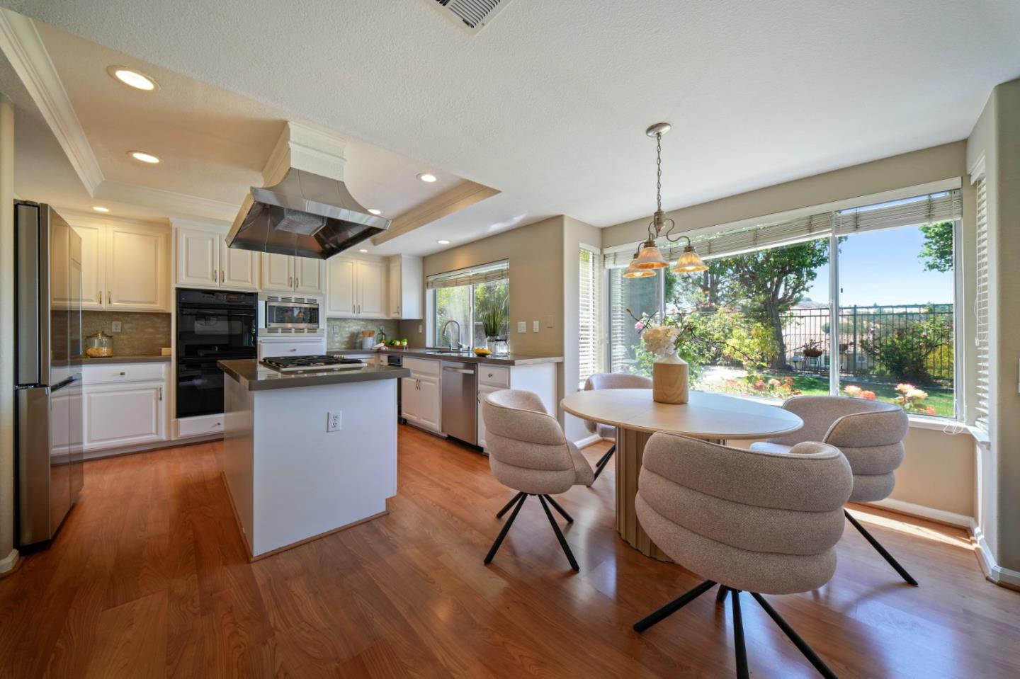 5247 Ligurian CT
