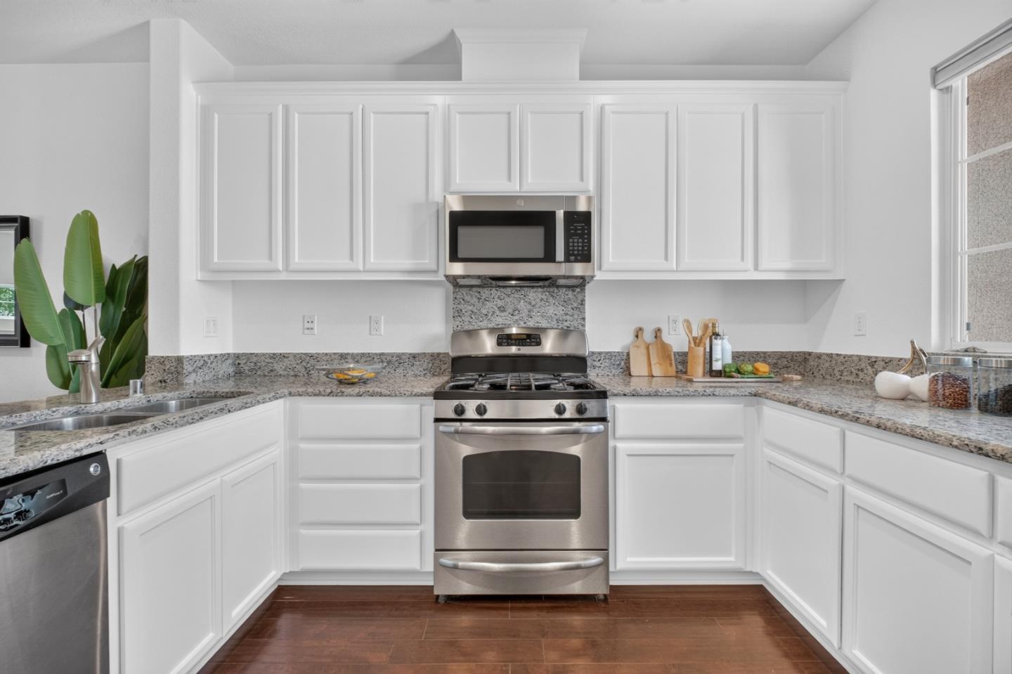 2252 Winepol LOOP