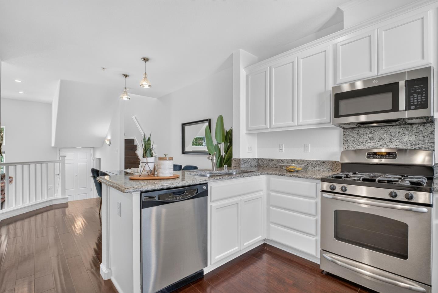 2252 Winepol LOOP