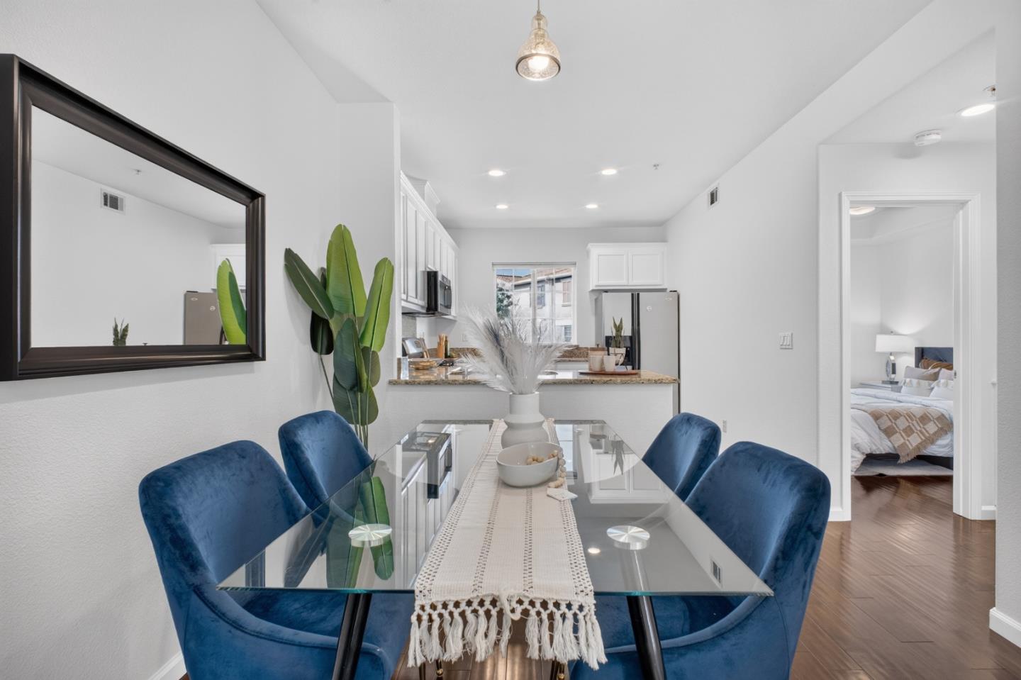 2252 Winepol LOOP