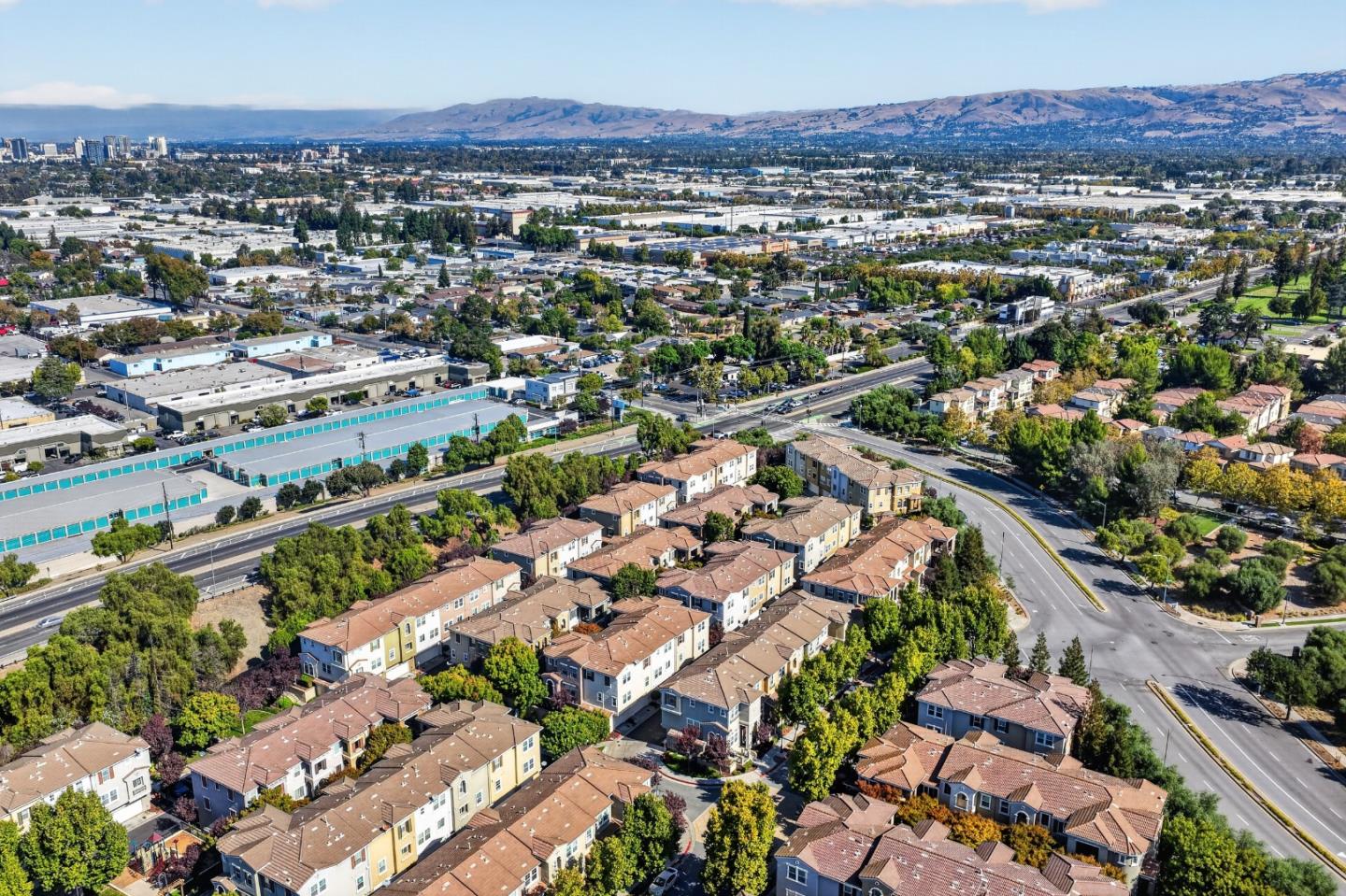 2252 Winepol LOOP