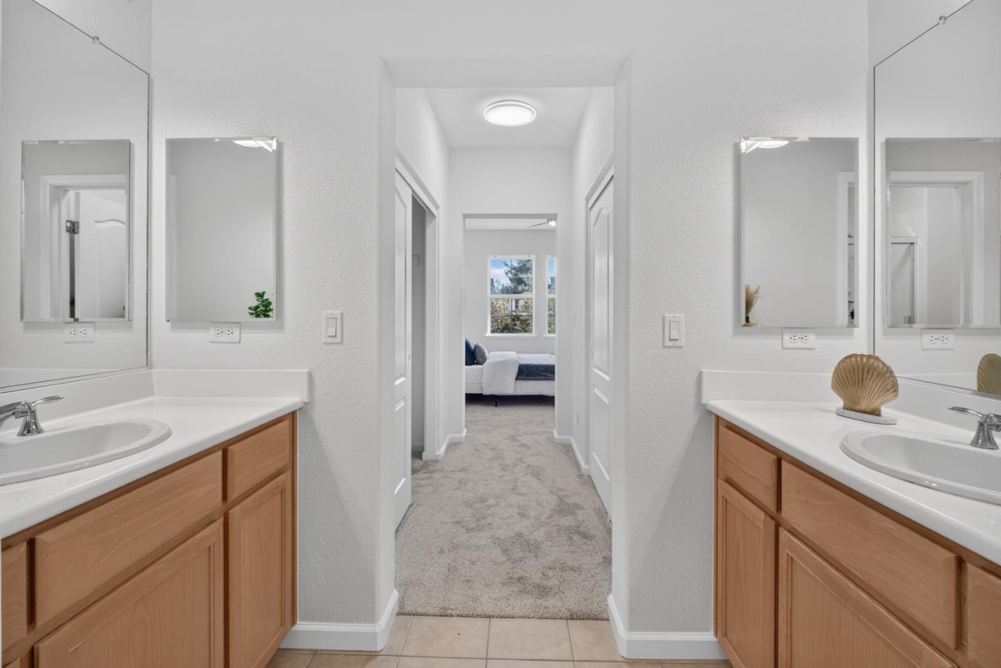 2252 Winepol LOOP