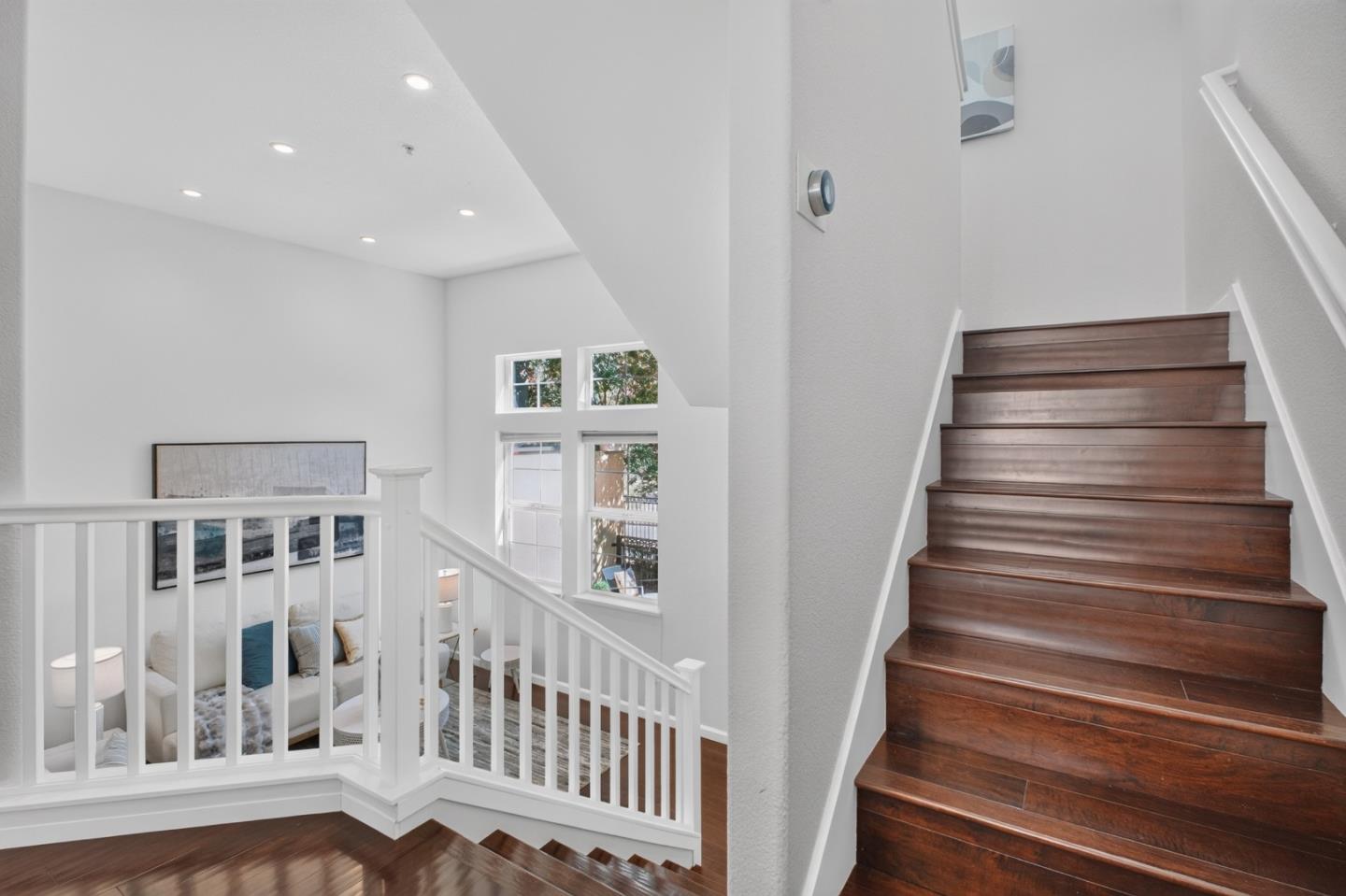 2252 Winepol LOOP
