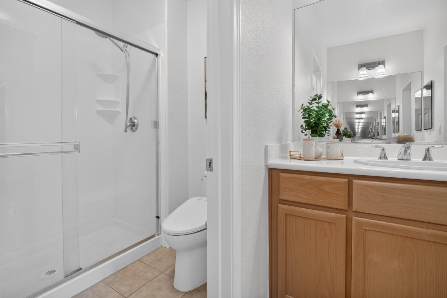 2252 Winepol LOOP