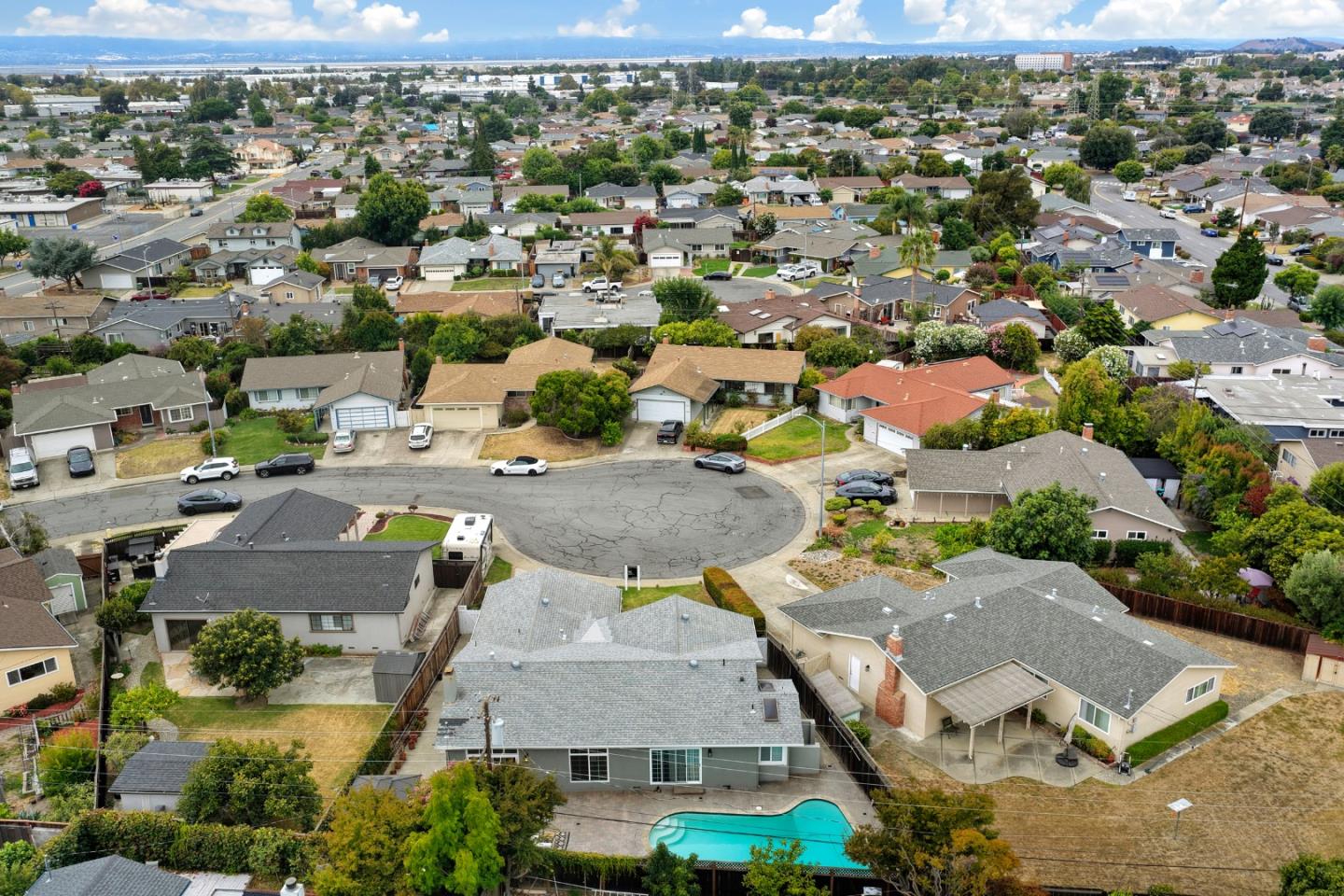 4833 Claremont Park CT
