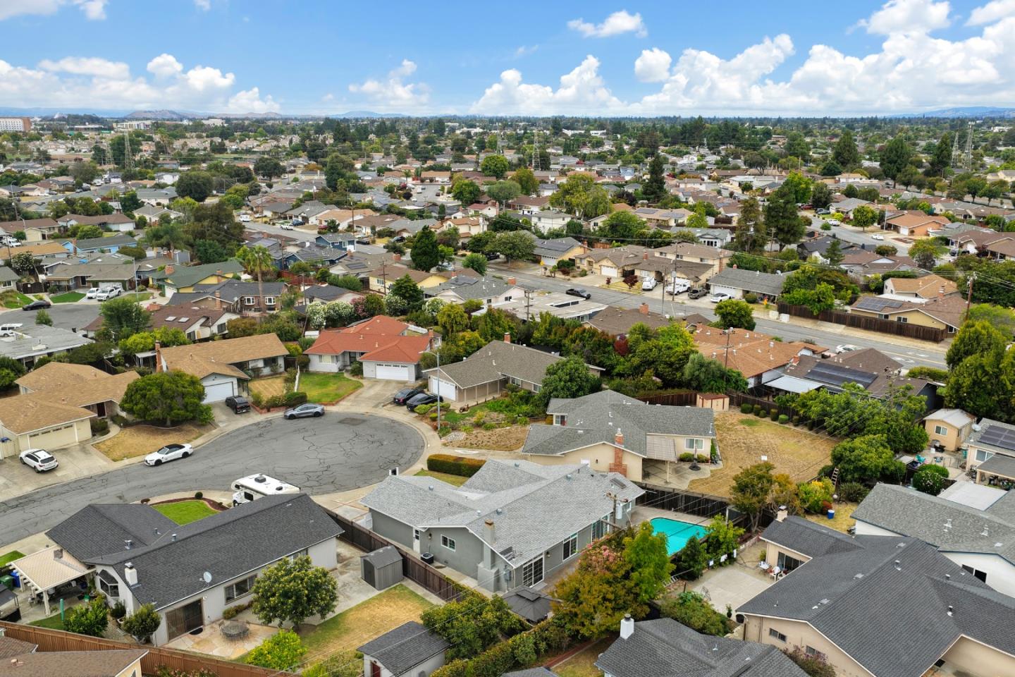4833 Claremont Park CT