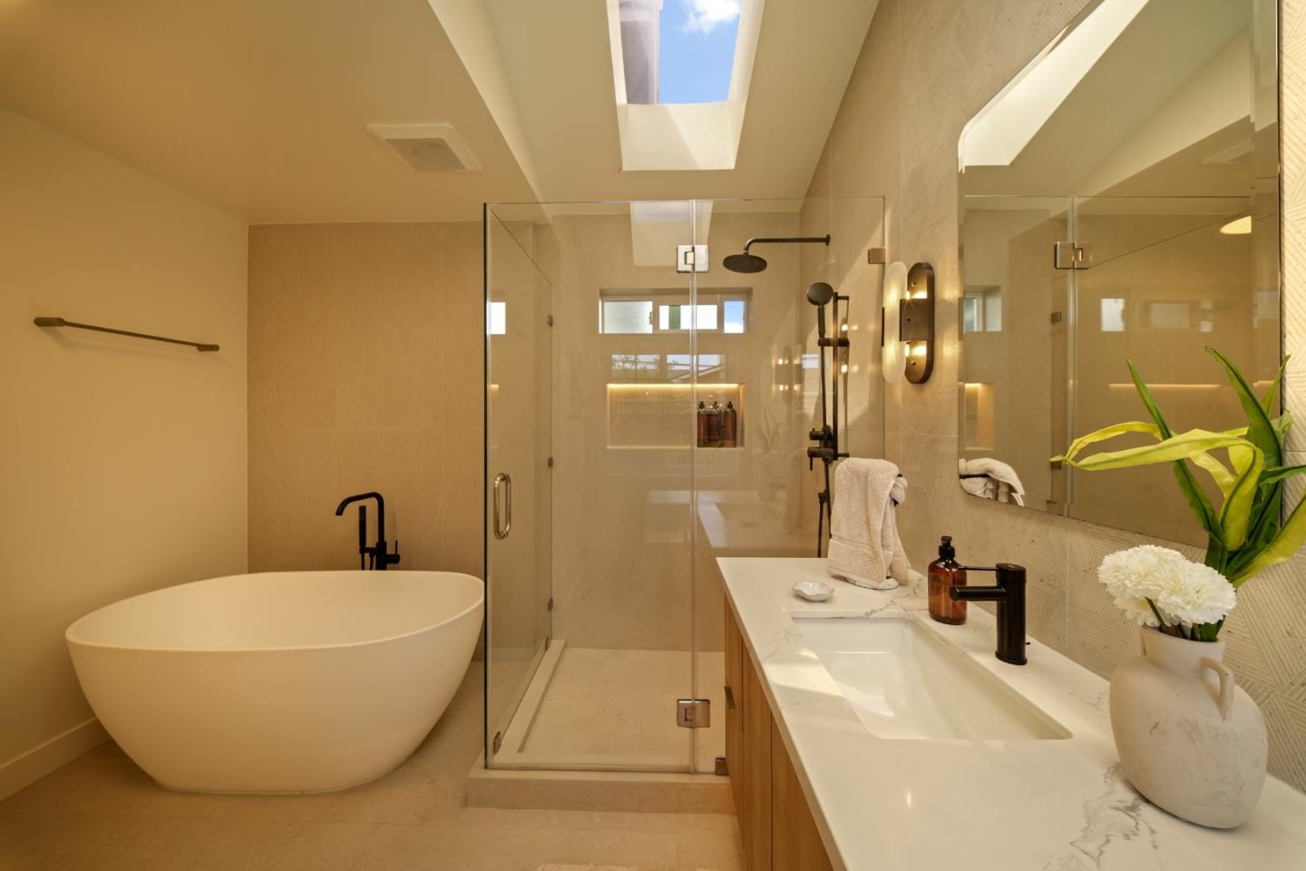 4833 Claremont Park CT