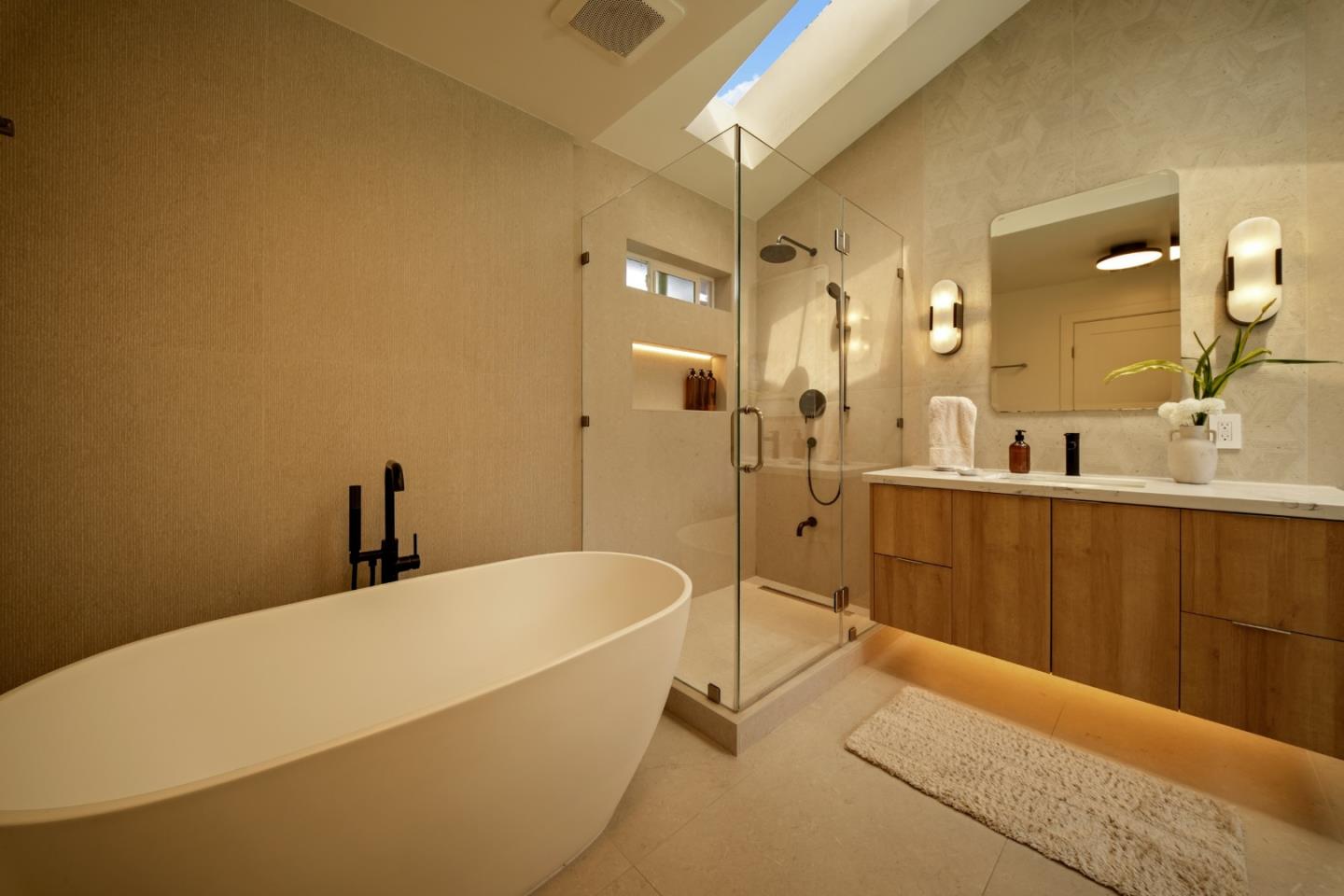 4833 Claremont Park CT