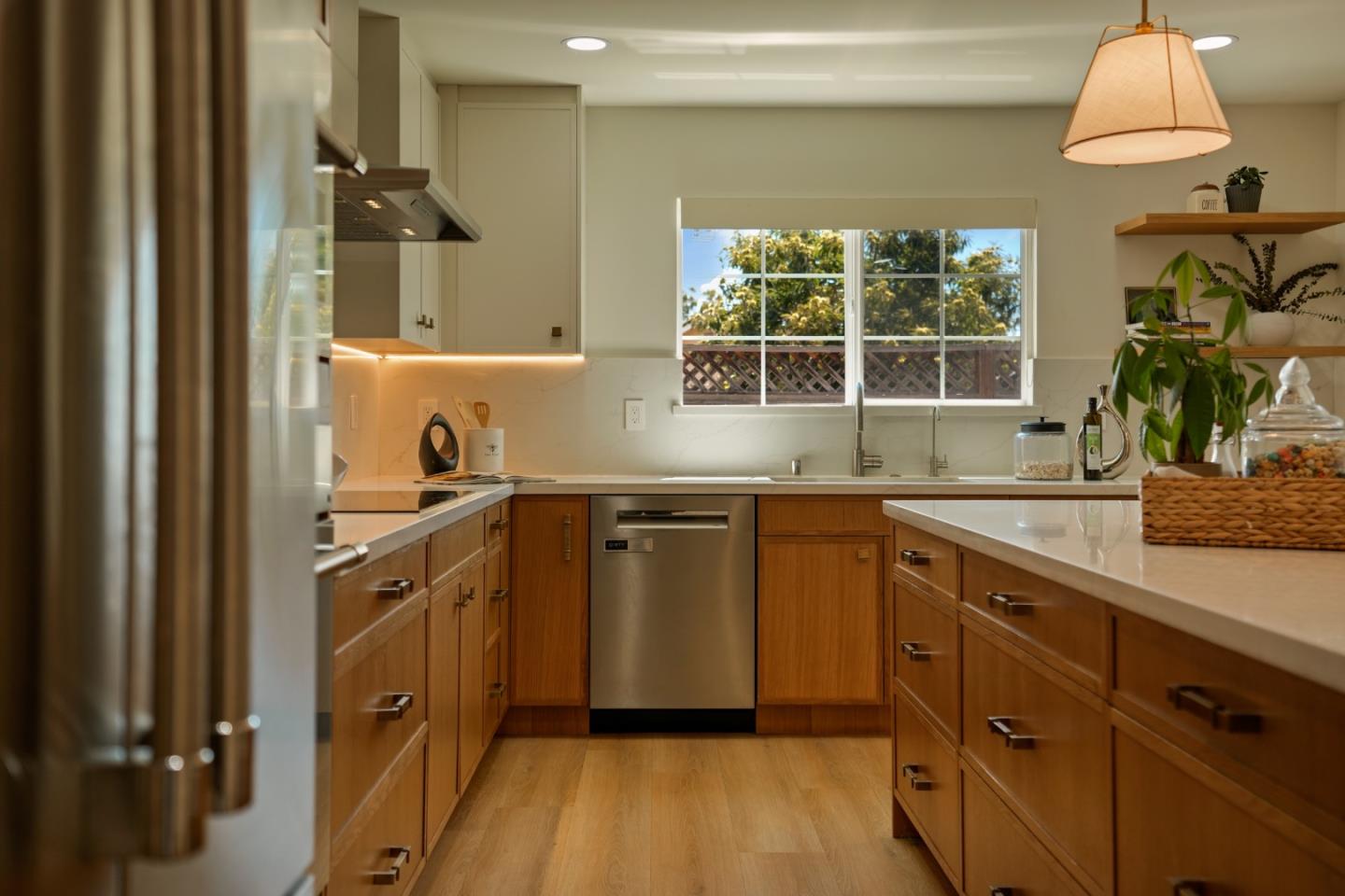 4833 Claremont Park CT