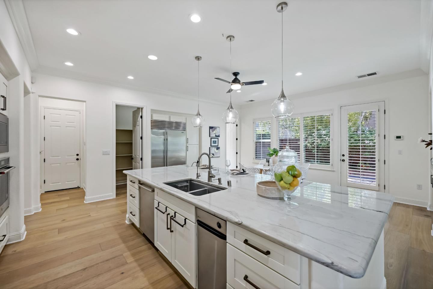 1131 Laguna Creek LN