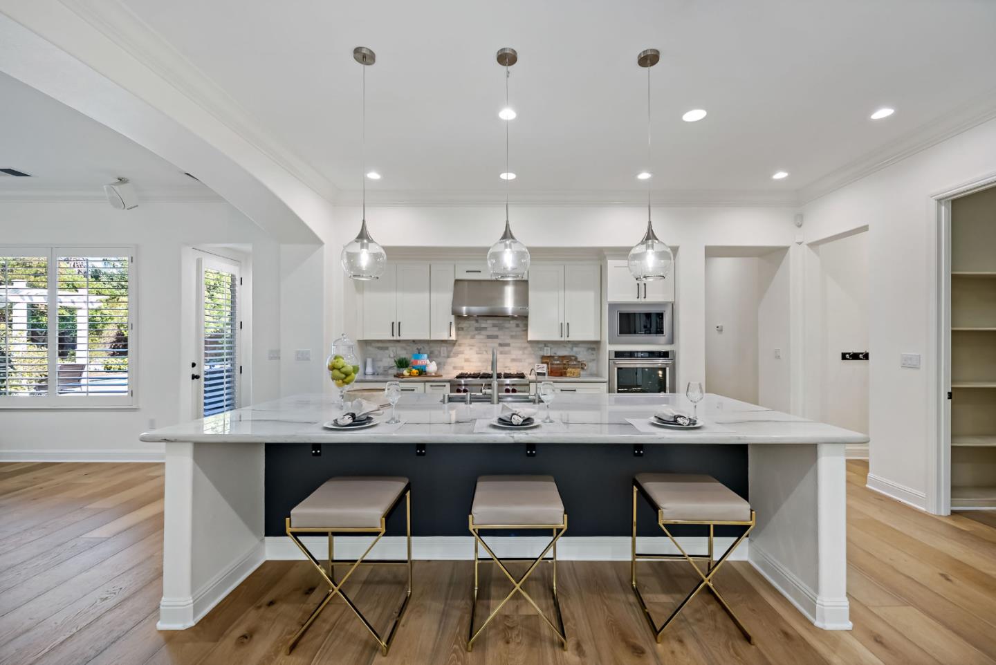 1131 Laguna Creek LN