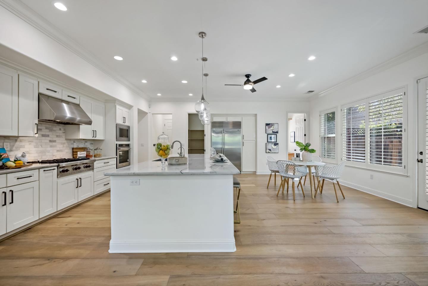 1131 Laguna Creek LN