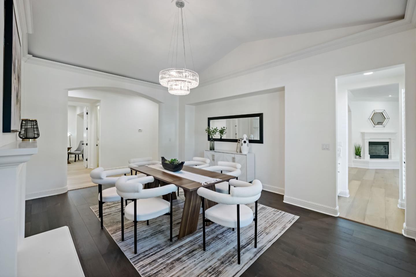 1131 Laguna Creek LN