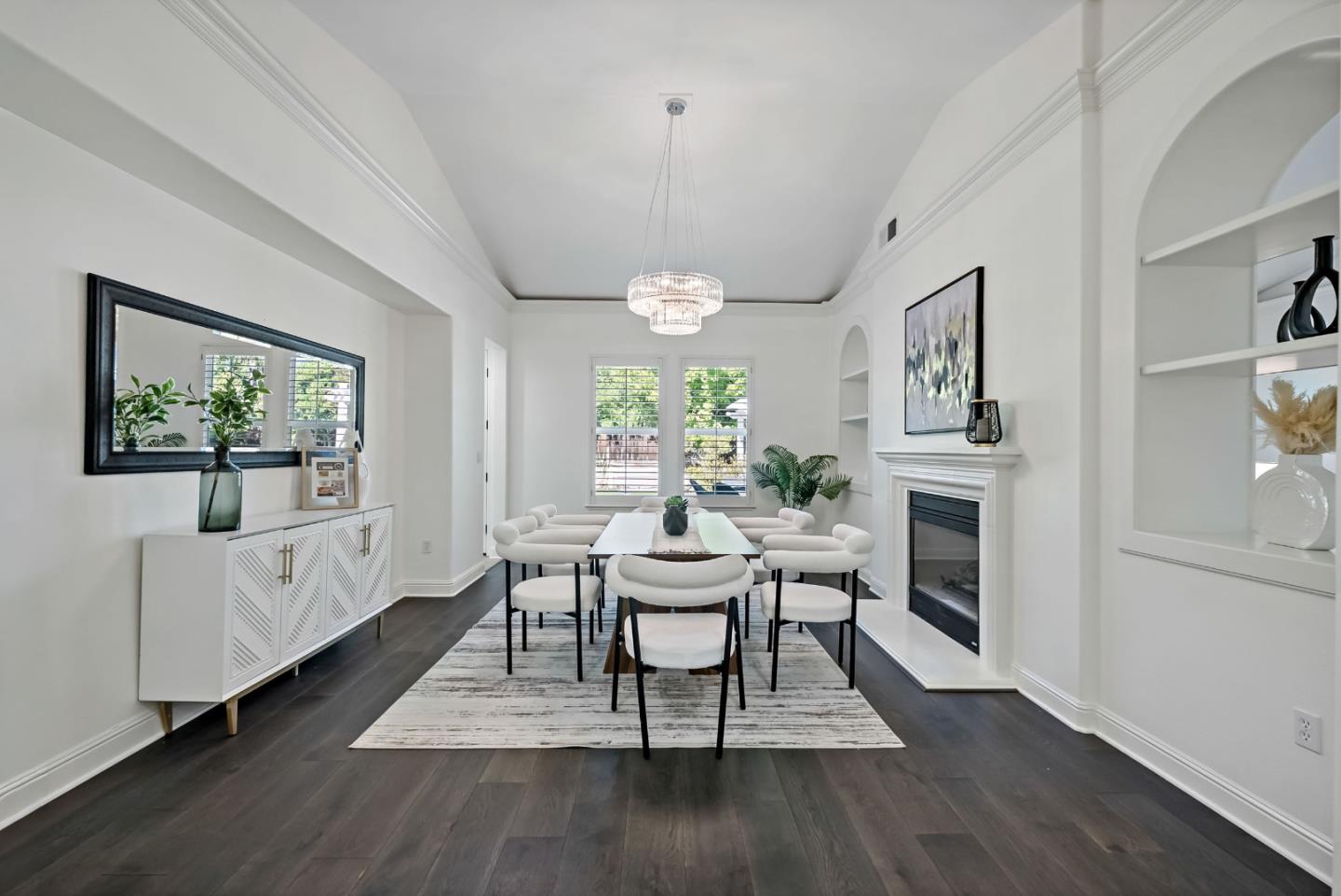 1131 Laguna Creek LN