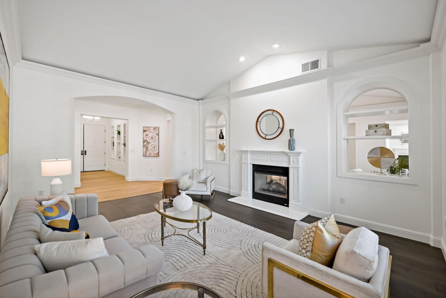 1131 Laguna Creek LN