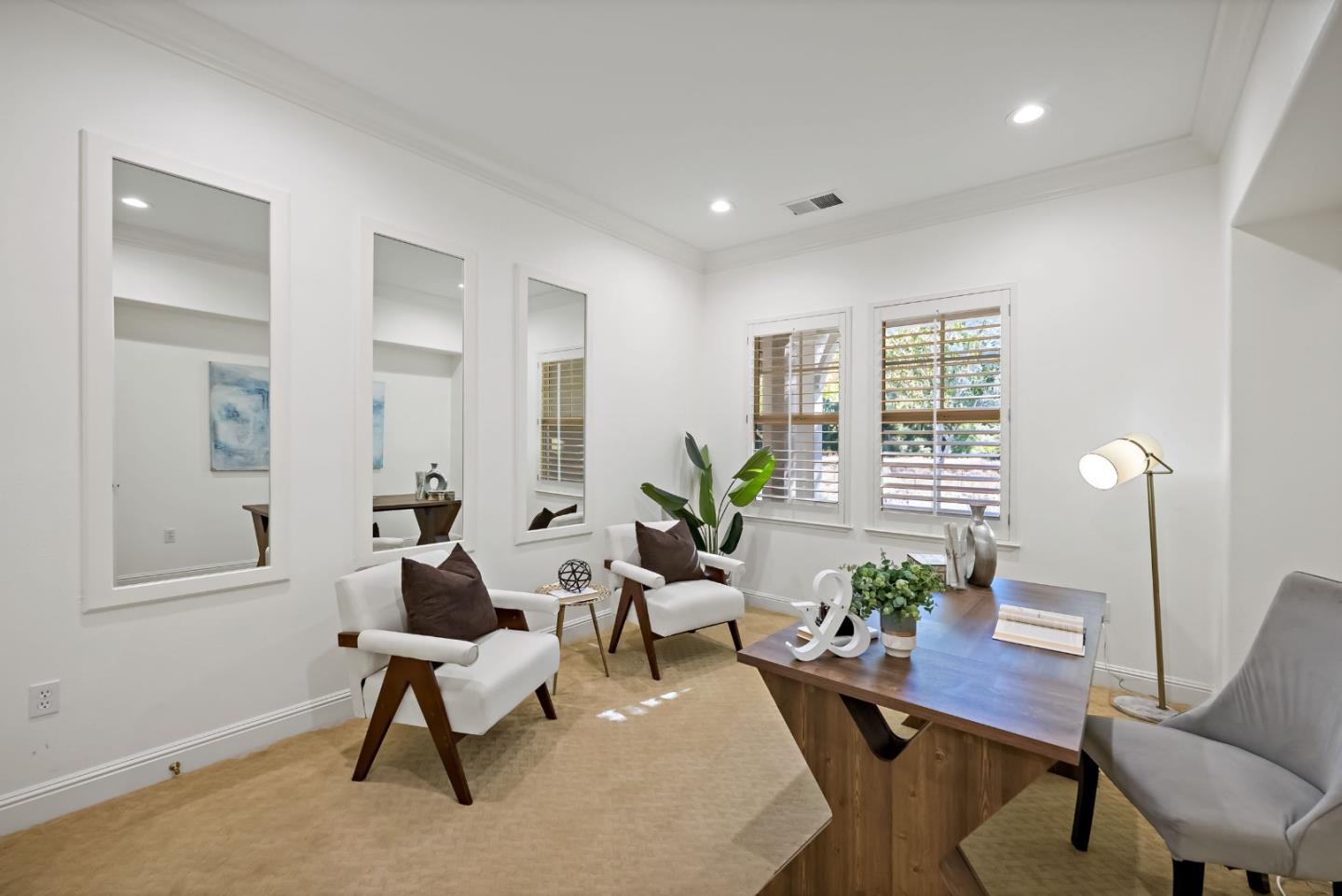 1131 Laguna Creek LN