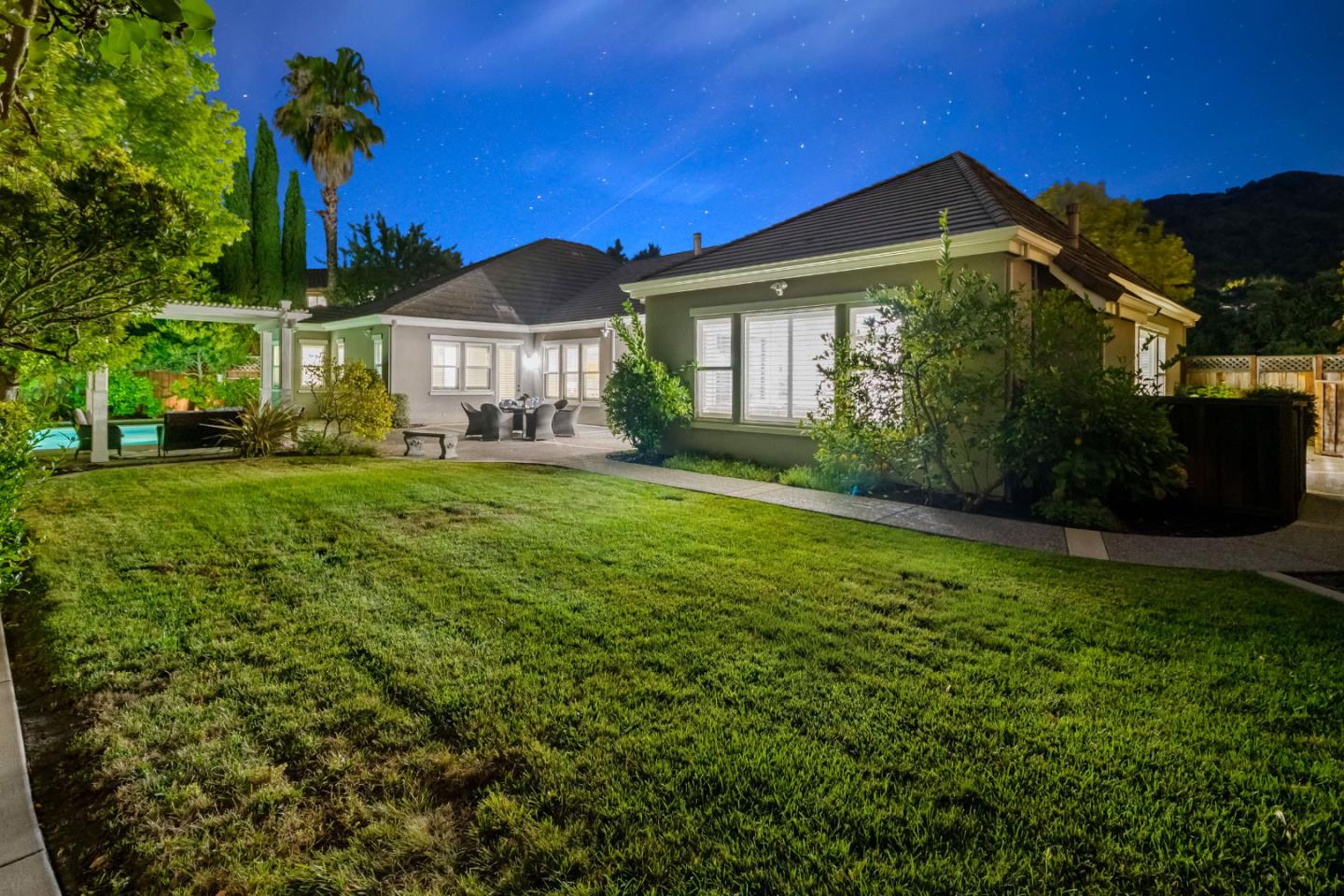 1131 Laguna Creek LN