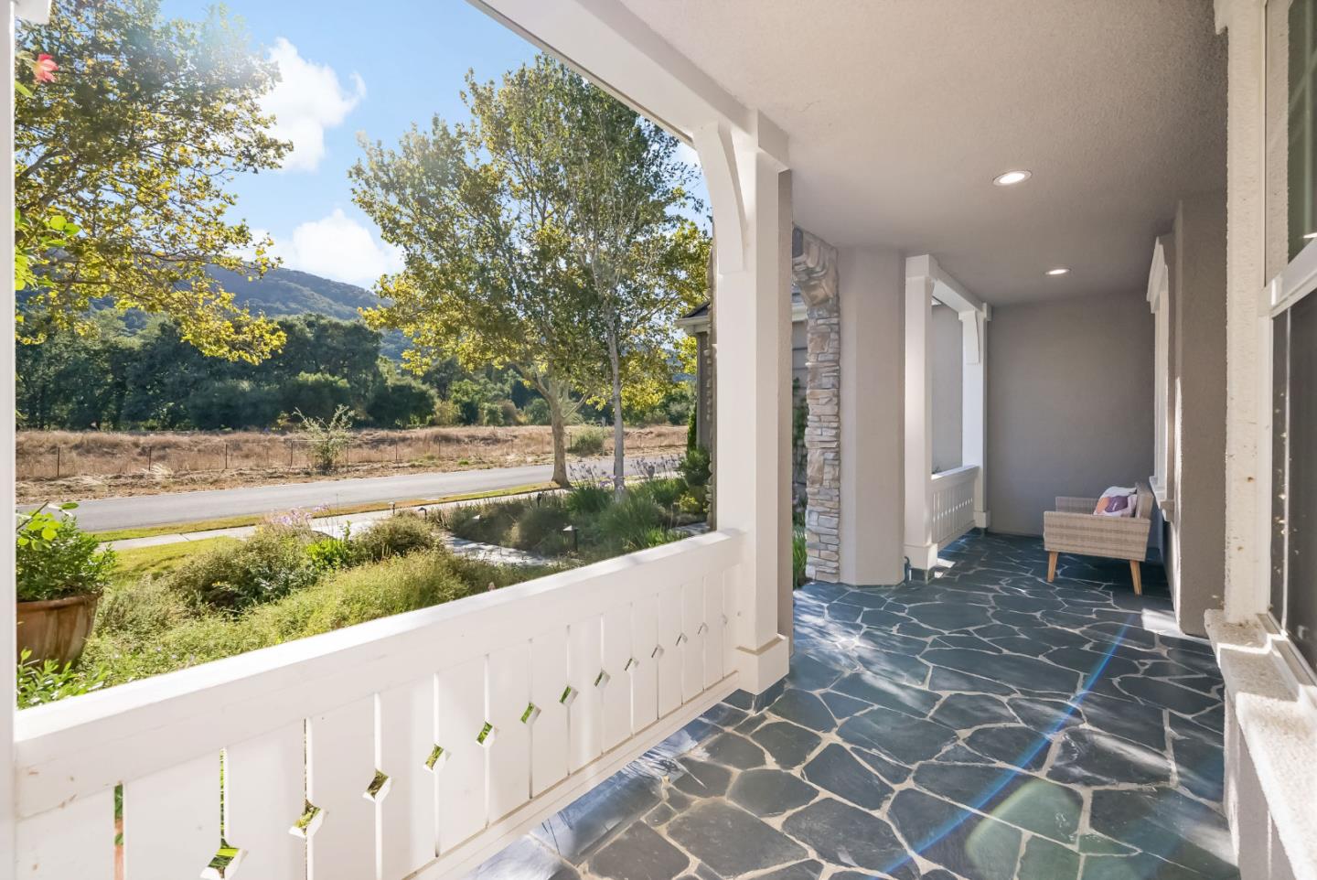 1131 Laguna Creek LN