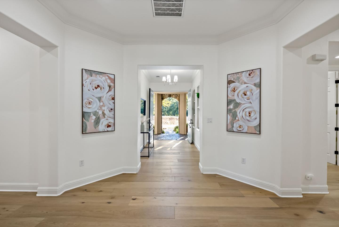 1131 Laguna Creek LN
