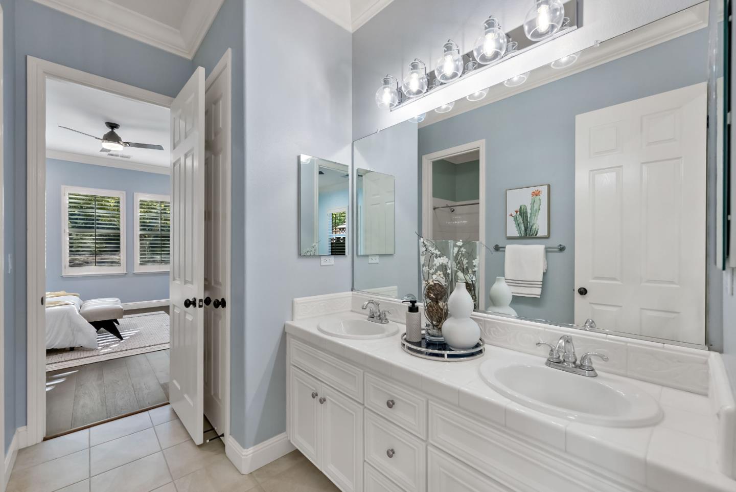 1131 Laguna Creek LN