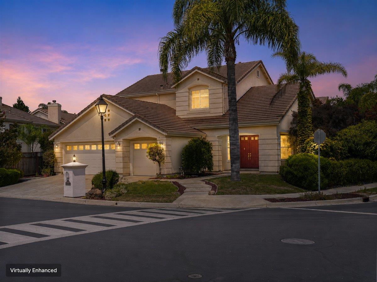 6035 Whitehaven CT
