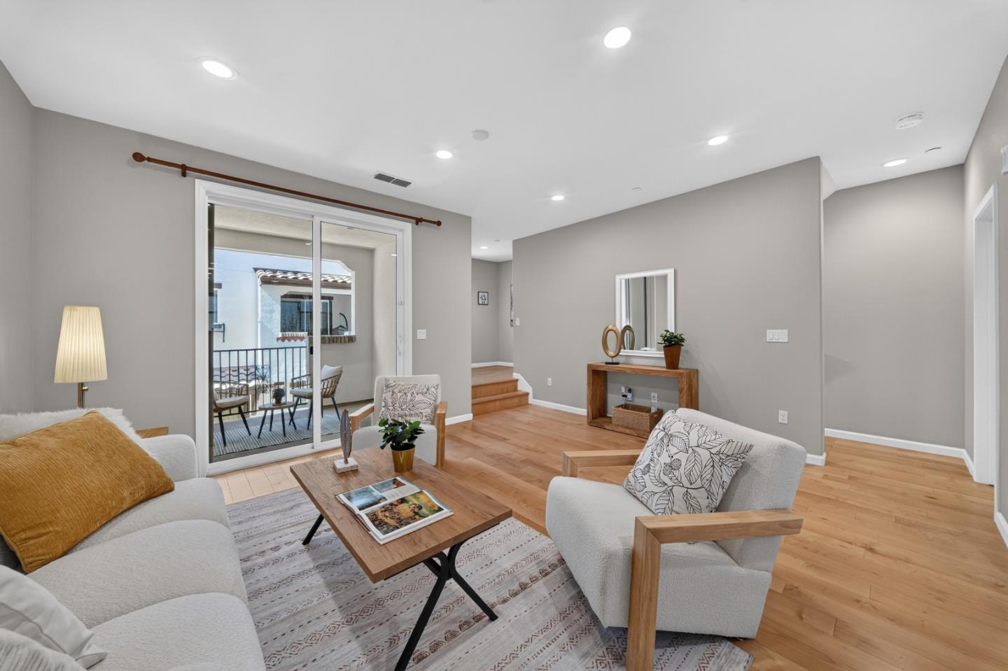 2731 Viterbo CT 4