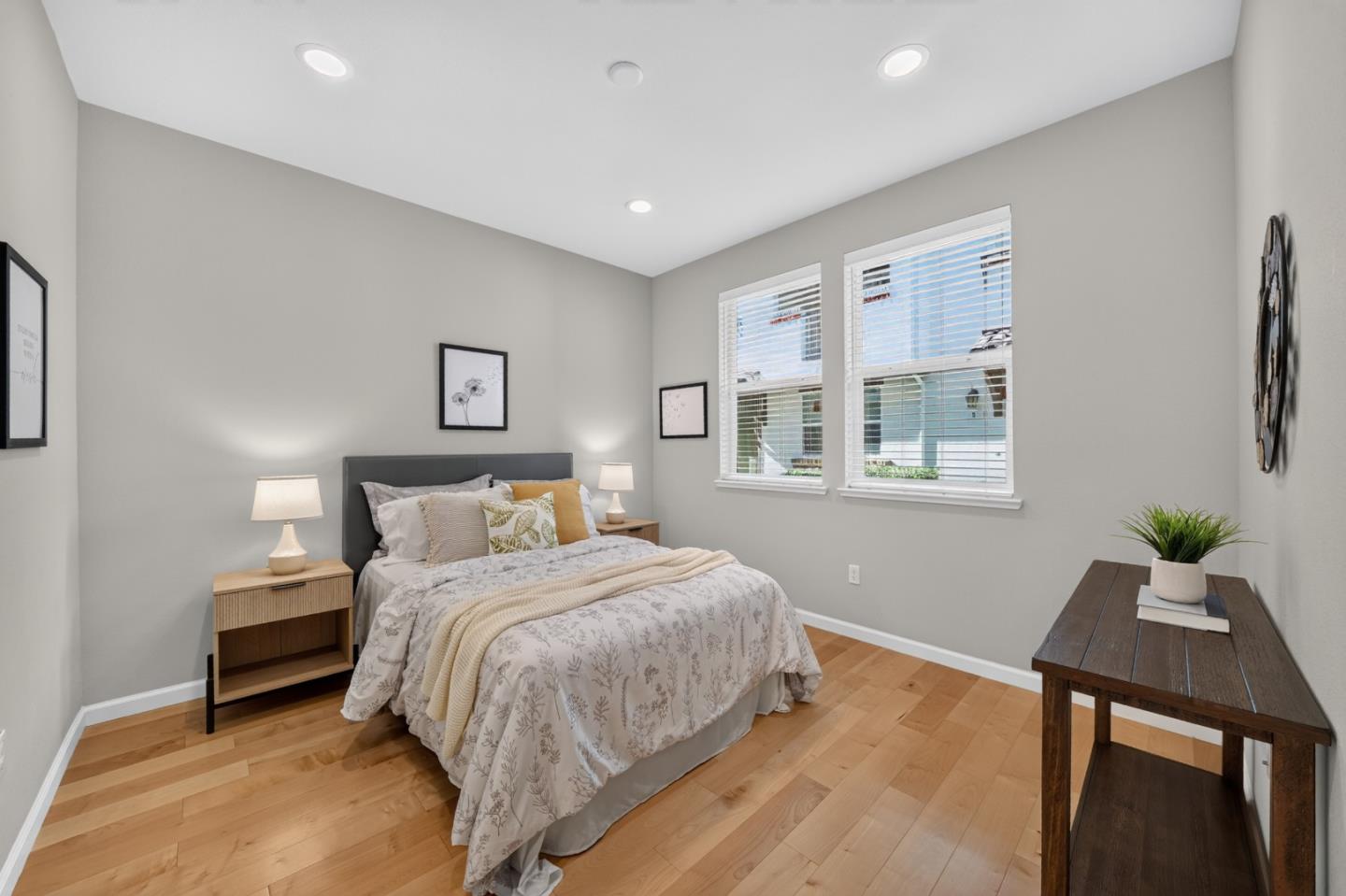2731 Viterbo CT 4