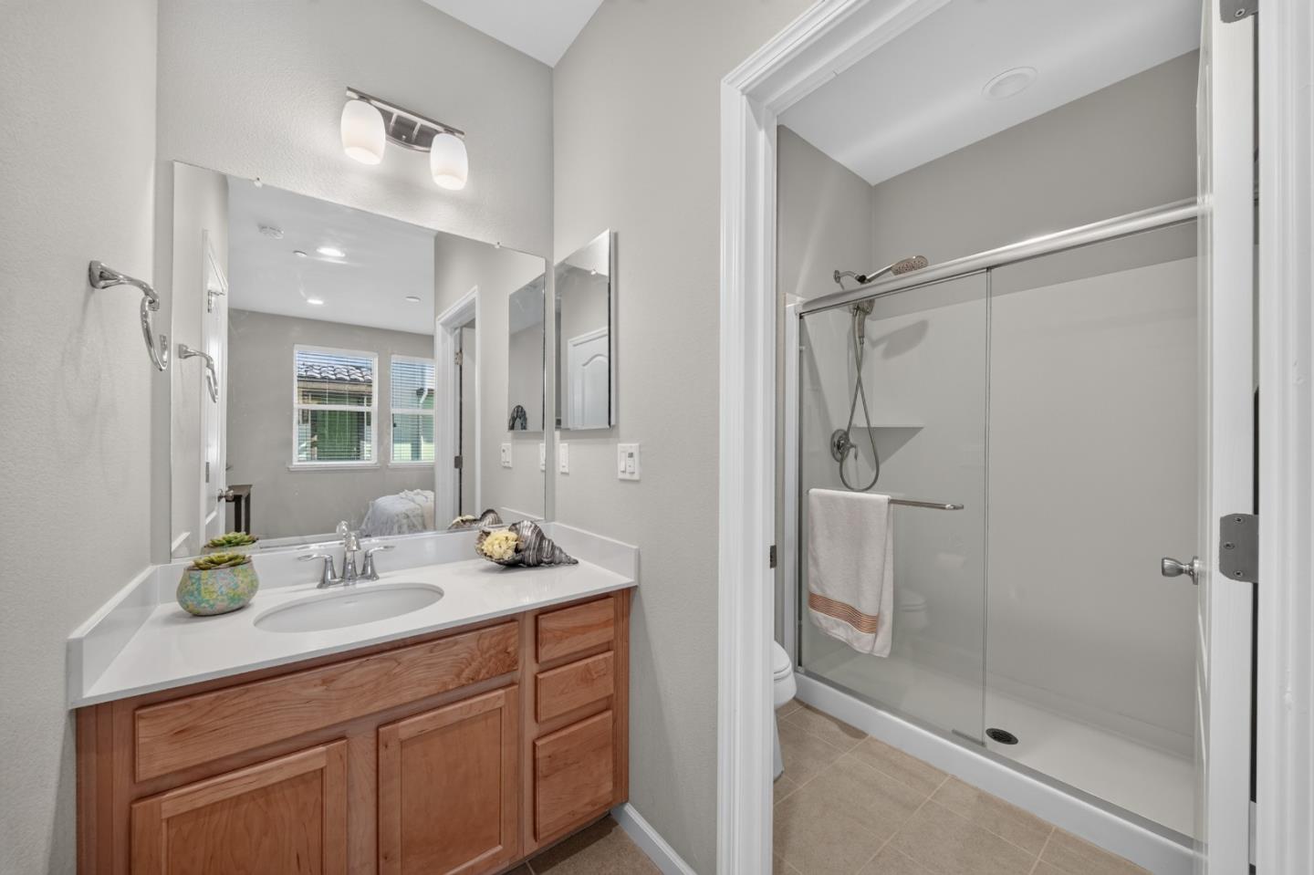 2731 Viterbo CT 4