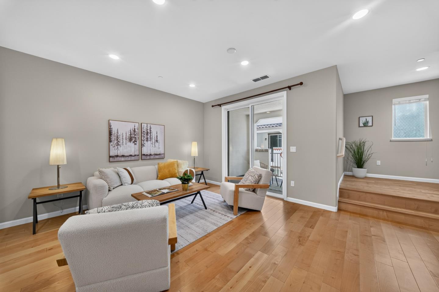 2731 Viterbo CT 4