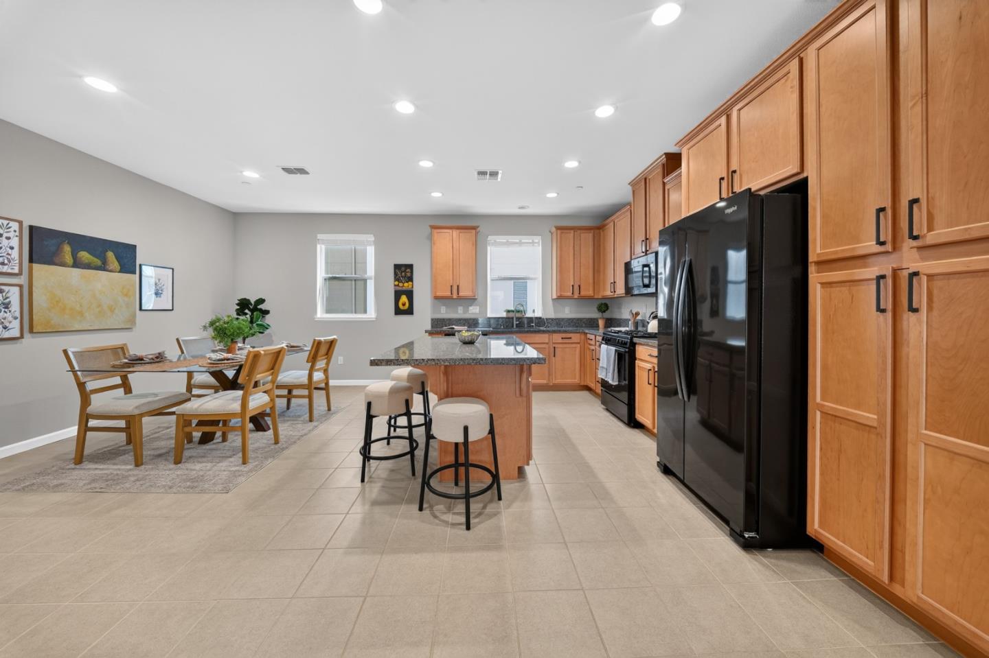 2731 Viterbo CT 4