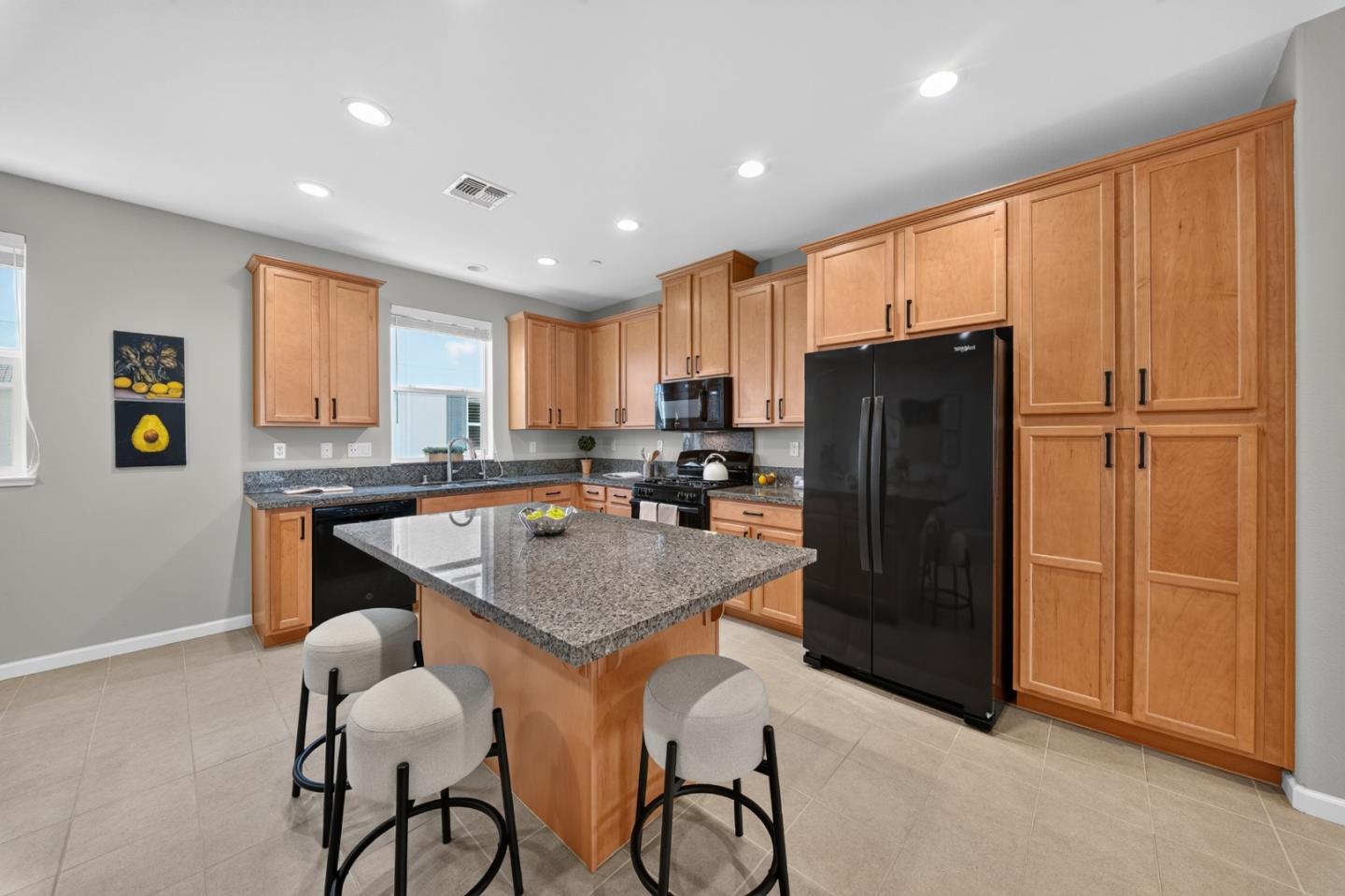 2731 Viterbo CT 4