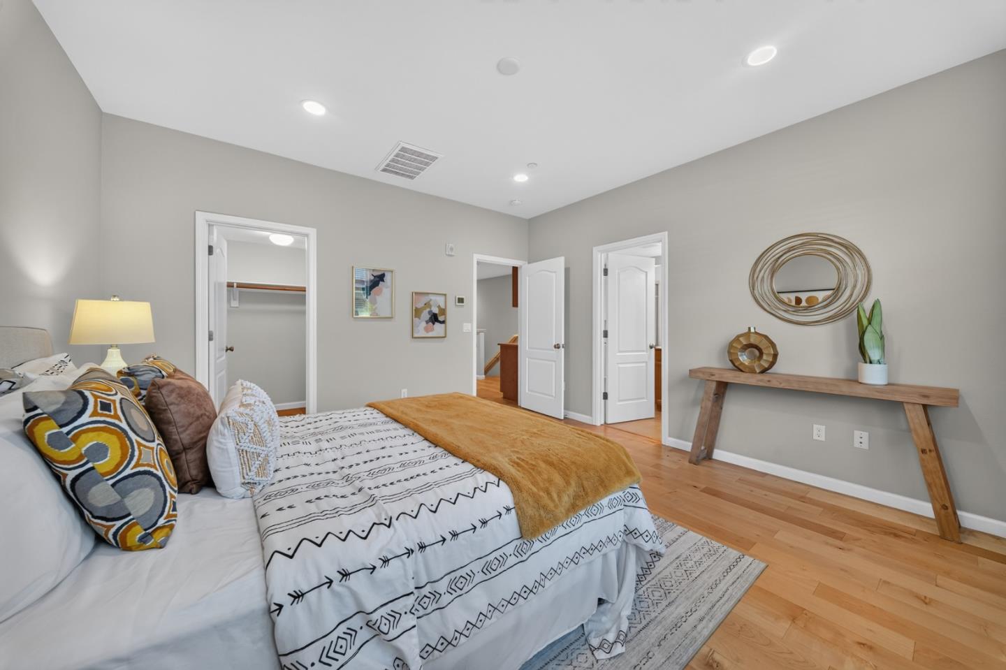 2731 Viterbo CT 4